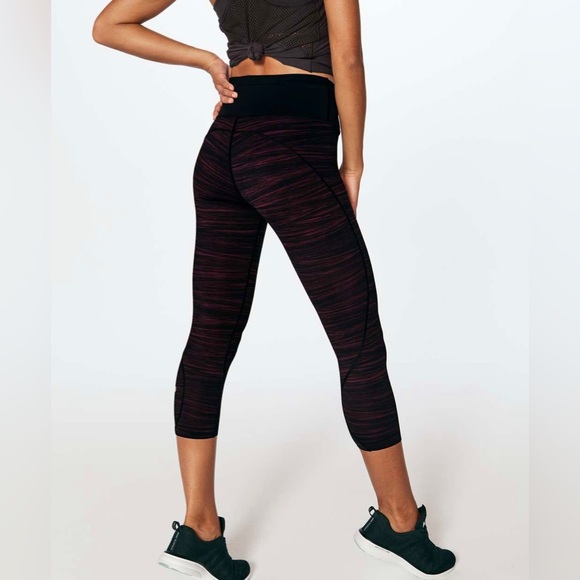 Lululemon Run The Day Crop Size 2 - Picture 3 of 11